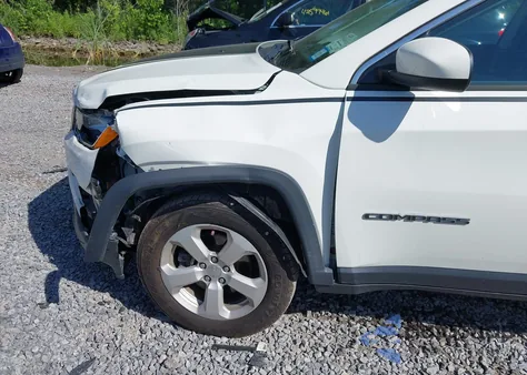 2020 Jeep Compass Latitude 4X4 from USA, damaged, VIN 3C4NJDBB8LT246374